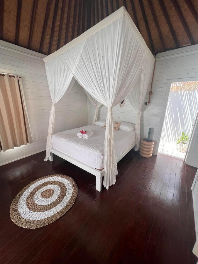 Mista Ceningan'S Beach Bungalows Previously The Kubu 221 Nusa Lembongan  Exterior photo