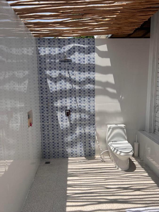 Mista Ceningan'S Beach Bungalows Previously The Kubu 221 Nusa Lembongan  Exterior photo